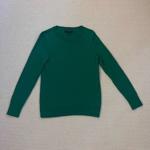 100% merino wool sweater from Banana Republic. Size S